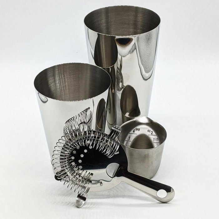 The Stainless Steel Shaker Set - OXO Jigger